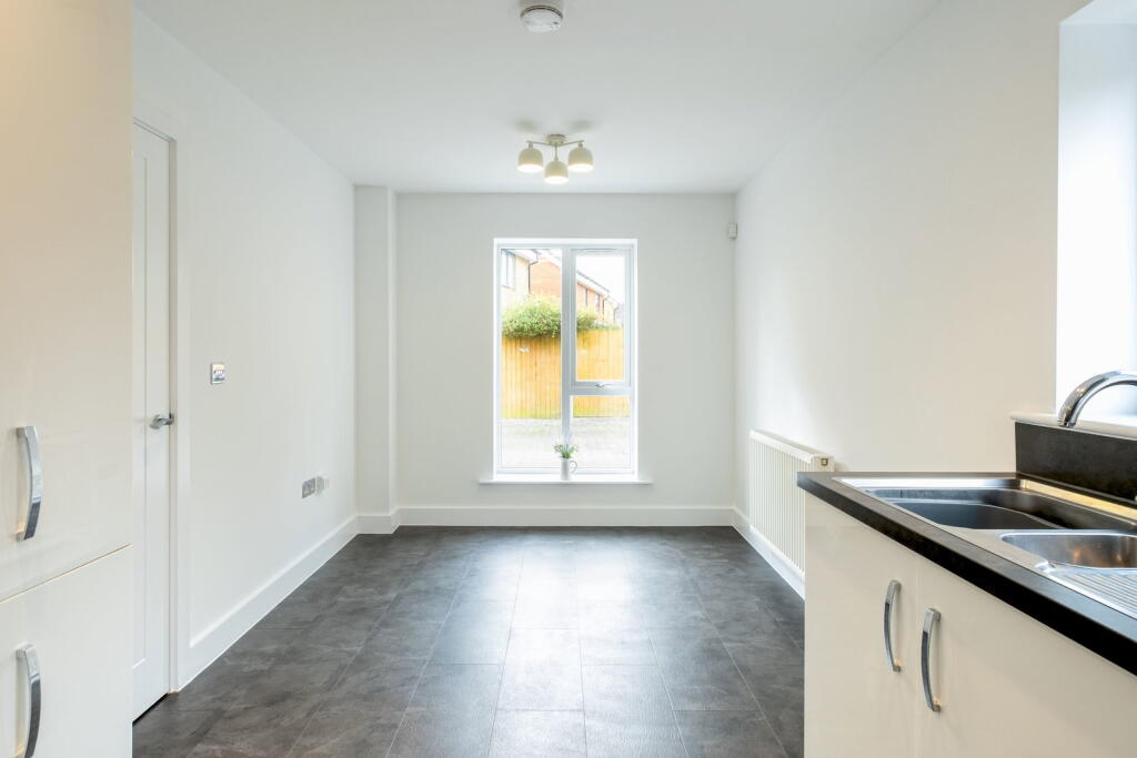 House in Rushcliffe, East Leake - View 4