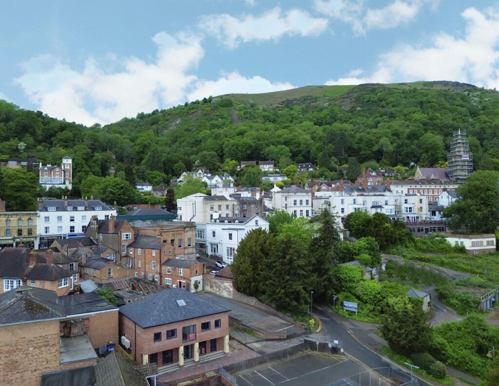 Main image of property: Spa Court, Apt 1 , Edith Walk, Malvern, WR14 4QH