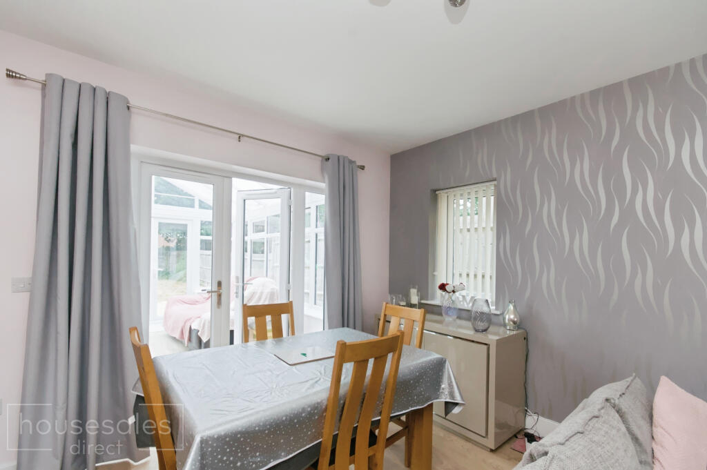 House in Polegate, Bluebells - View 4