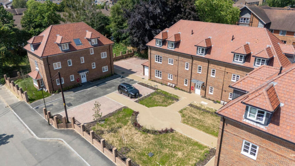 Main image of property: The Bindery,
Seymour Mews,
Petworth,

West Sussex
GU28 0FN