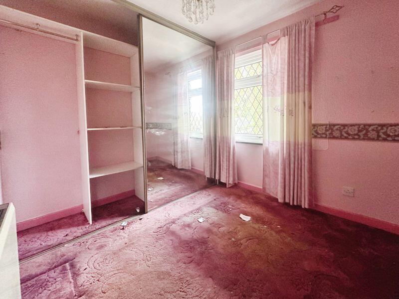 Givendale Drive, Manchester - SHARED OWNERSHIP photo 5