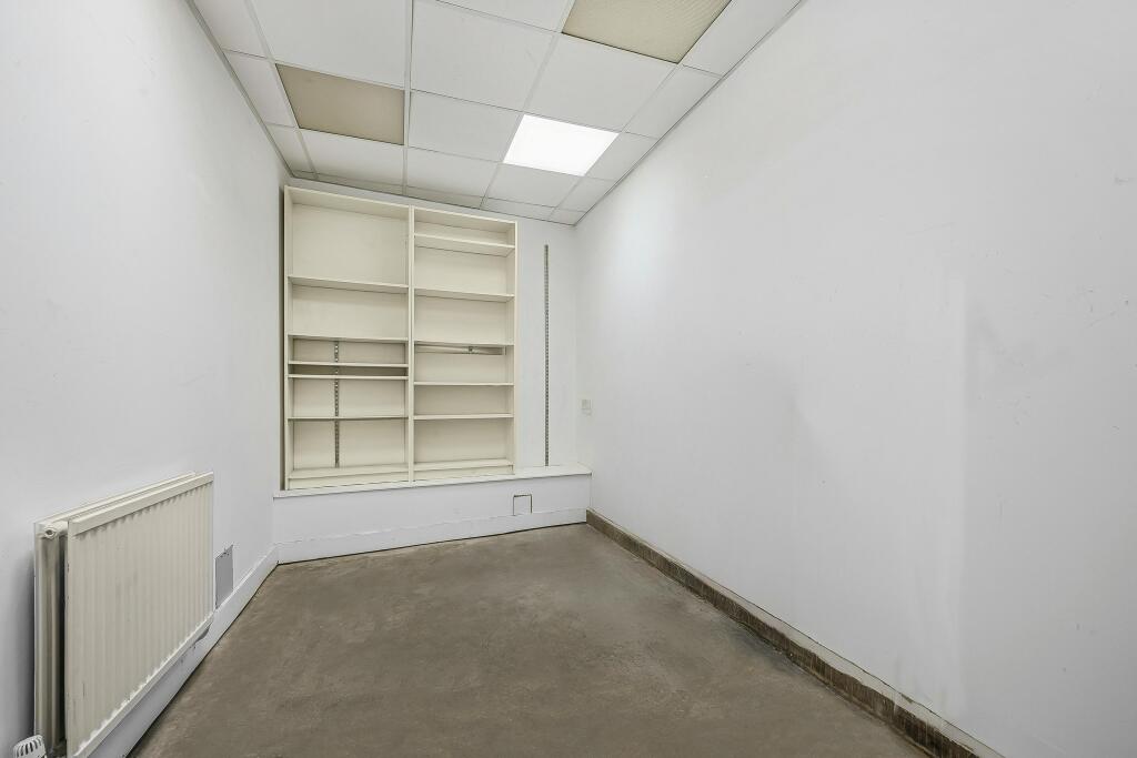 OFFICE 6.jpg