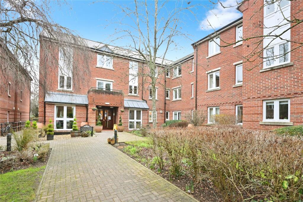 Main image of property: Georgian Court Ph I, Spalding