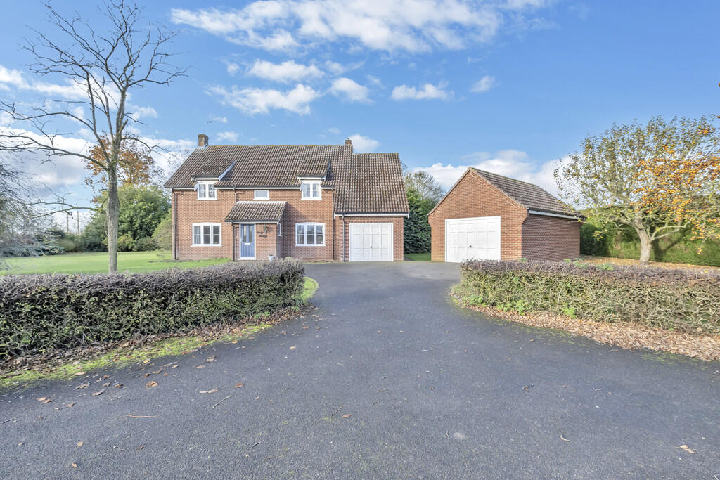House in Ipswich - View 2