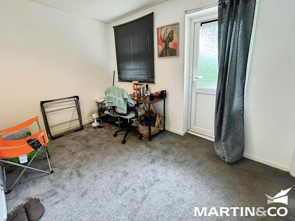 Apartment in Chelmsford - View 5
