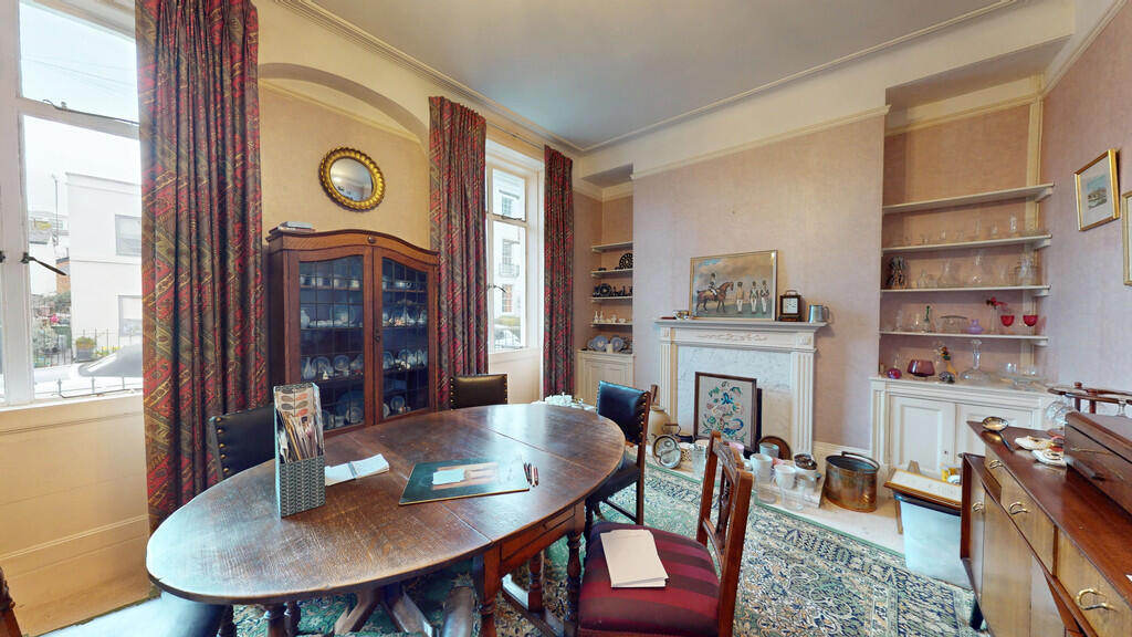 Montpellier Villas, Cheltenham photo 2