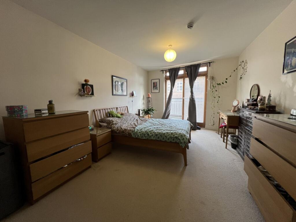 Apartment in Birmingham - More