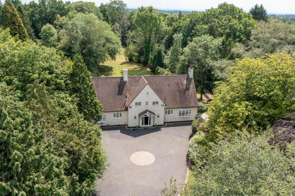 Linthurst Road, Blackwell, B60