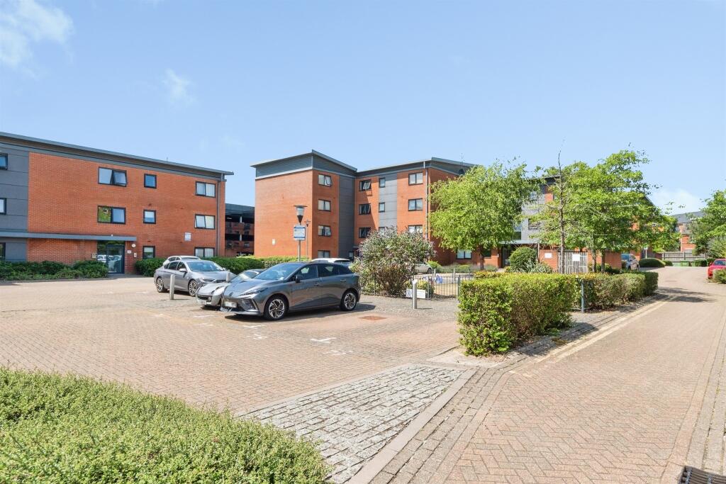 Marshall Road, Banbury - View 3
