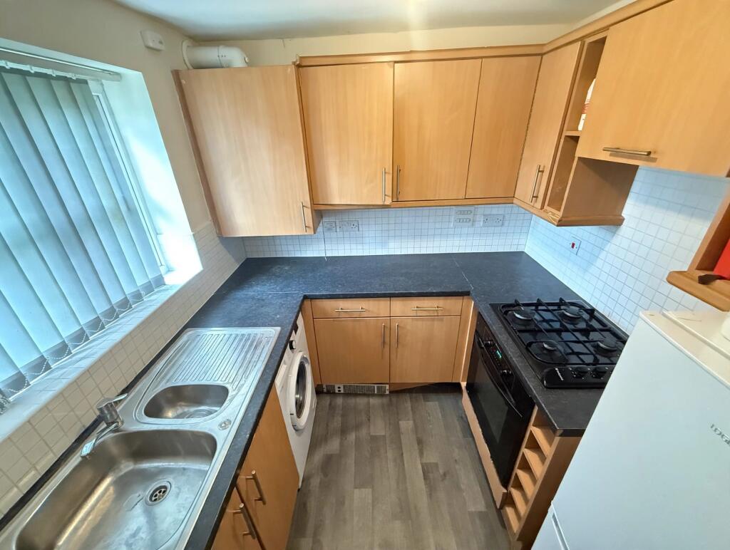 Apartment in Coventry, Radford - View 5