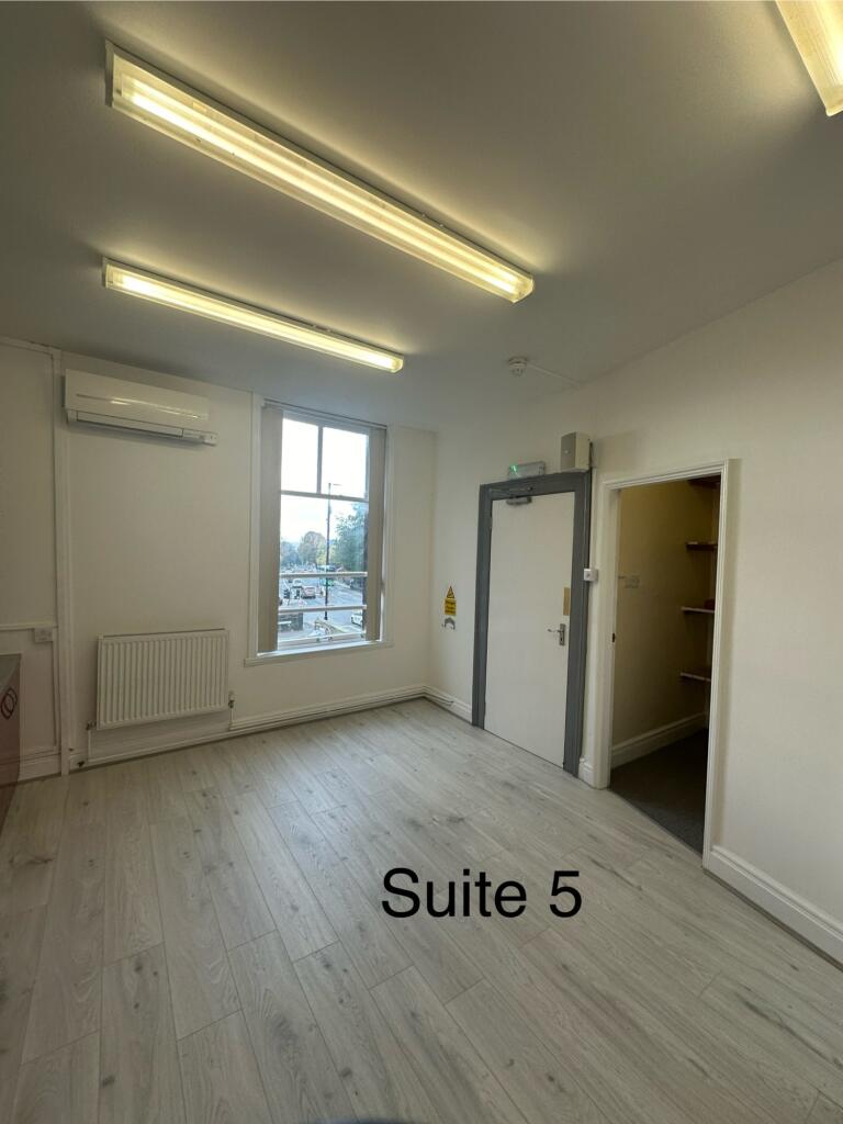 168 Chapeltown Road Room 6 Leeds LS7 4HP - More