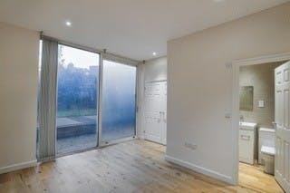 Unit 9, 9 Steedman Street rear room 3.jpg