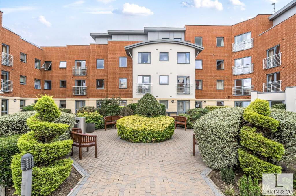 1-bed flat on Josiah Drive, Ickenham, UB10, £235,000