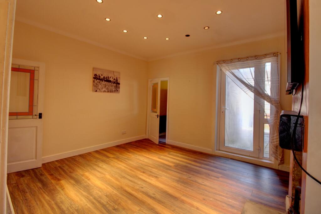 House in Hyndburn, Lancashire - View 4