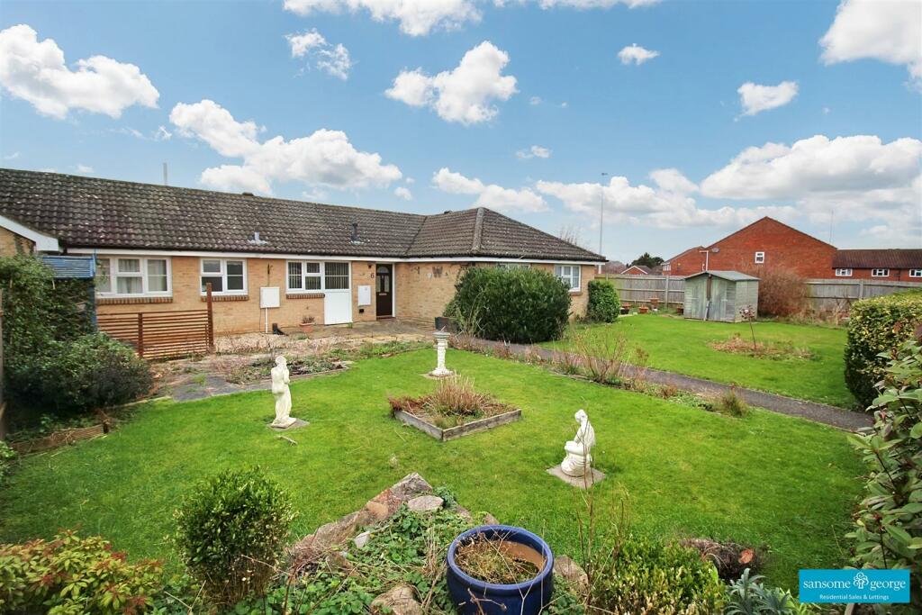 Main image of property: Condor Close, Tilehurst, Reading