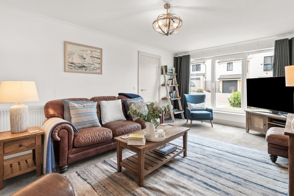 Alder Place, Auchterarder, PH3 - View 3