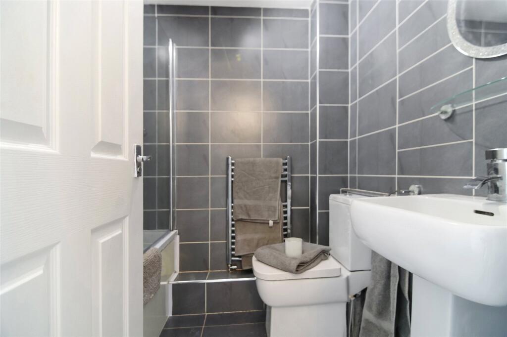 Kelvinvale, Kirkintilloch, Glasgow, East Dunbartonshire, G66 photo 4