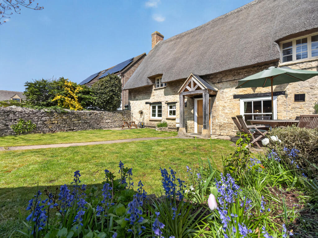 Main image of property: Witney Road, Ducklington Witney, OX29 7TX