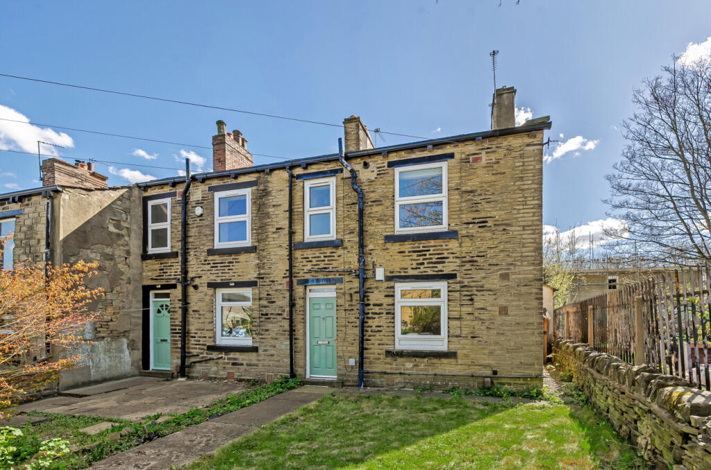 Main image of property: Hammerton Grove, Pudsey, West Yorkshire, UK, LS28
