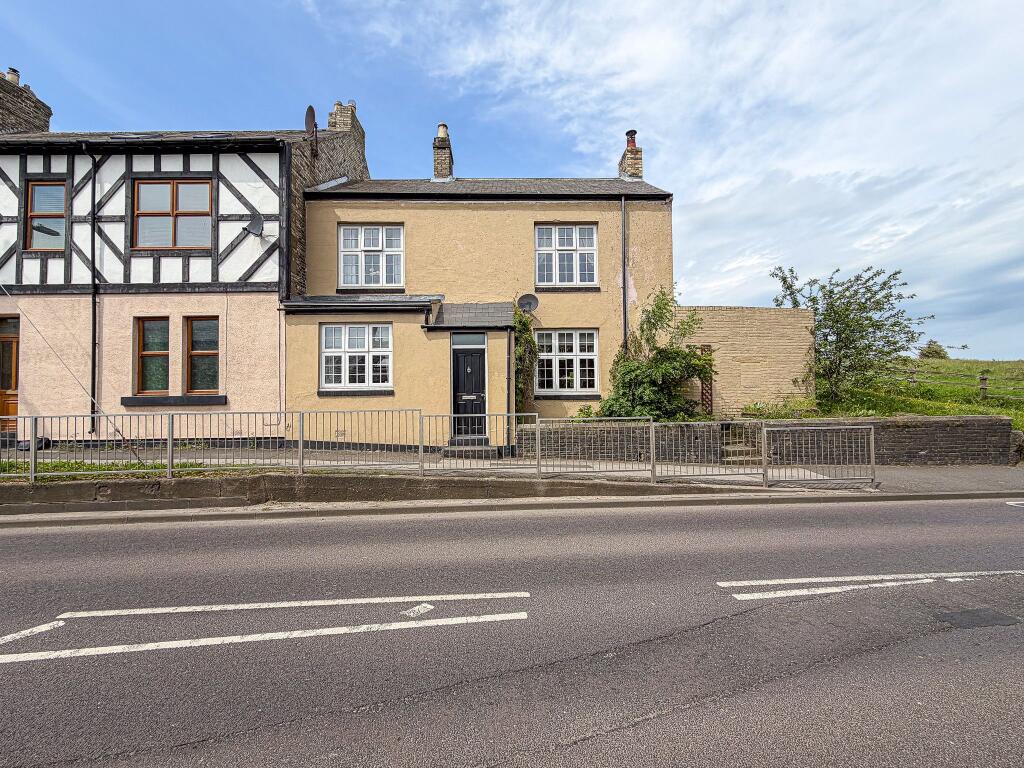 2-bed terraced on Wishart Terrace, High Spen, Rowlands Gill, £190,000