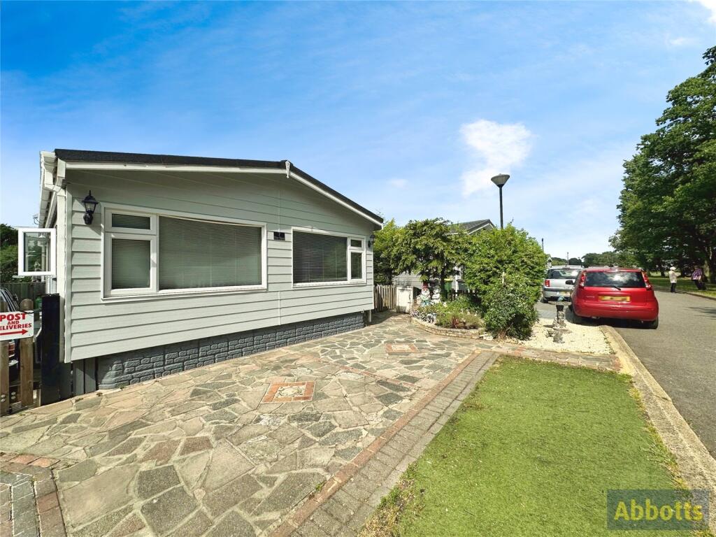 Main image of property: The Spur, The Dome Village, Hockley, Essex, SS5