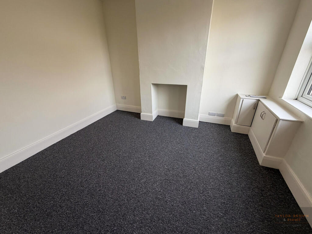 Burnthouse Road, Heanor, Derbyshire photo 3