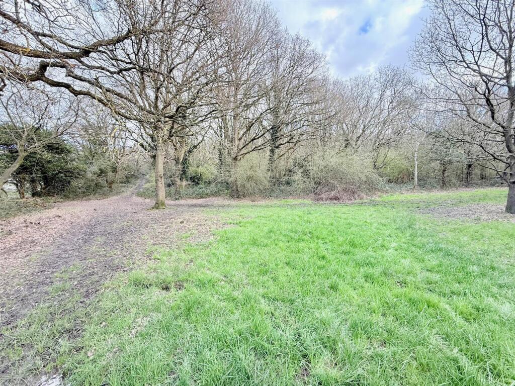 Main image of property: Hawkwood Crescent, London