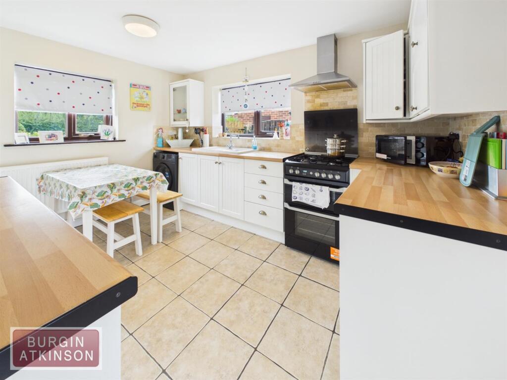 House in Doncaster - View 2