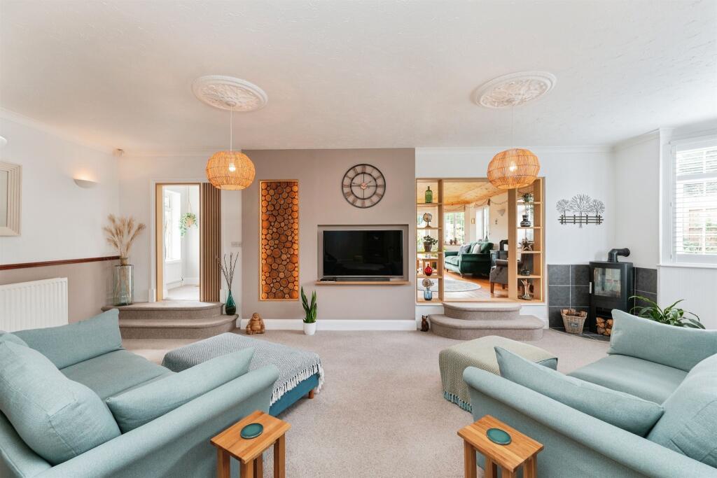 House in Peterborough - View 4