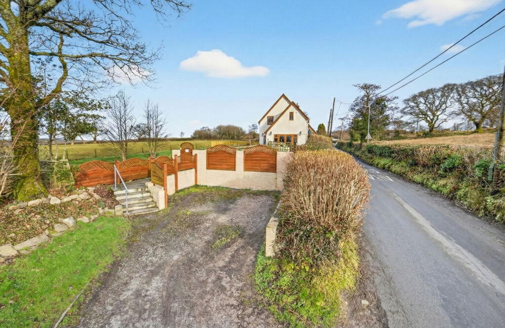 Main image of property: Y Garth, Heol Ddu, Ammanford, SA18 2UN