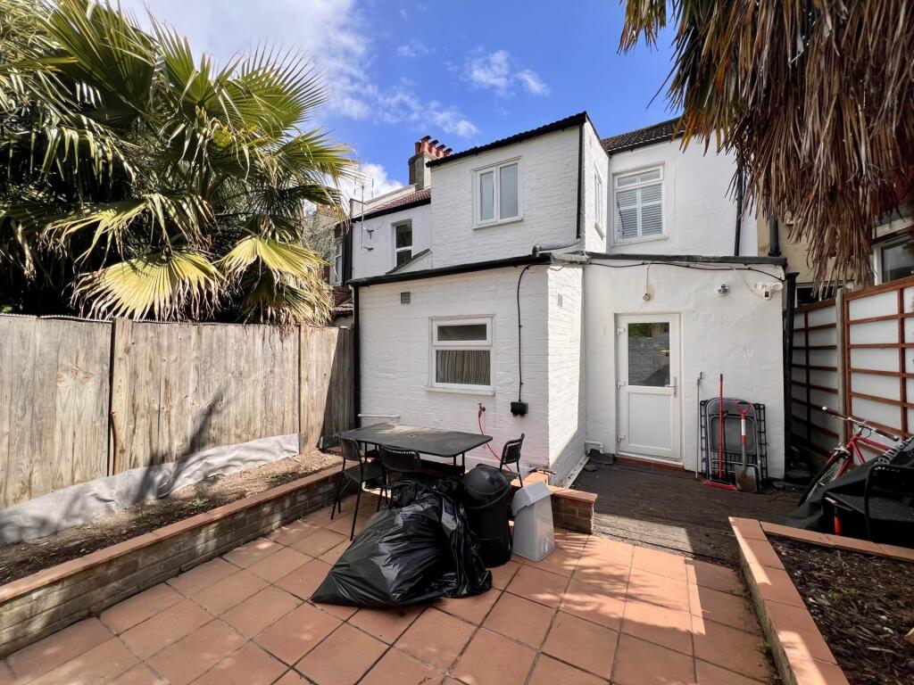 2 bedroom terraced house for rent