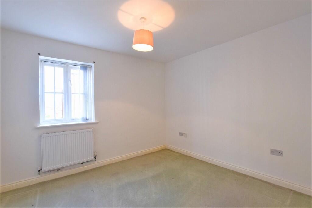 Apartment in Chelmsford - View 5