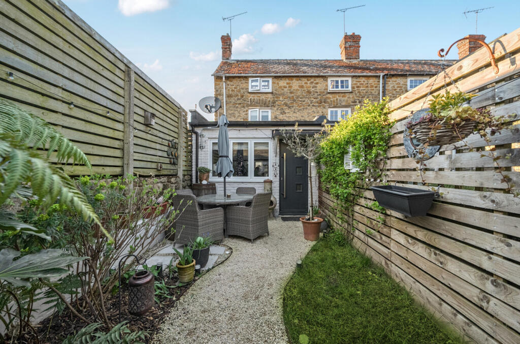 Main image of property: Gravel Walk, Faringdon, Oxfordshire, SN7