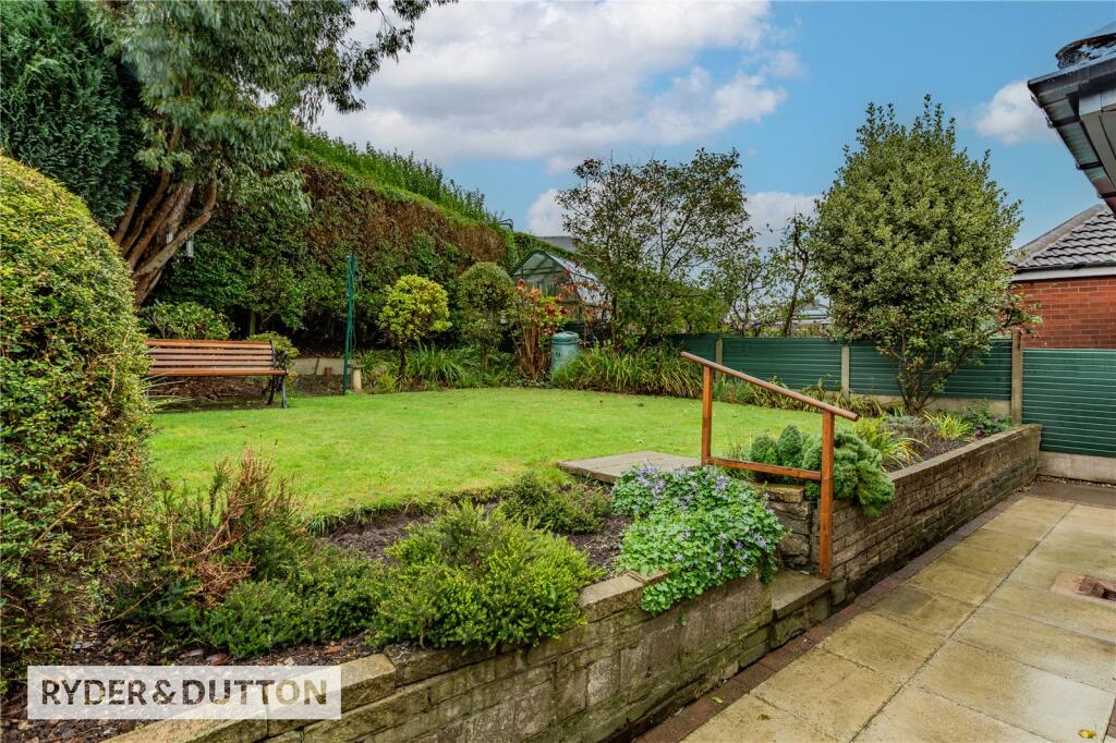 Bedford Avenue, High Crompton, Shaw, Oldham, OL2 photo 2