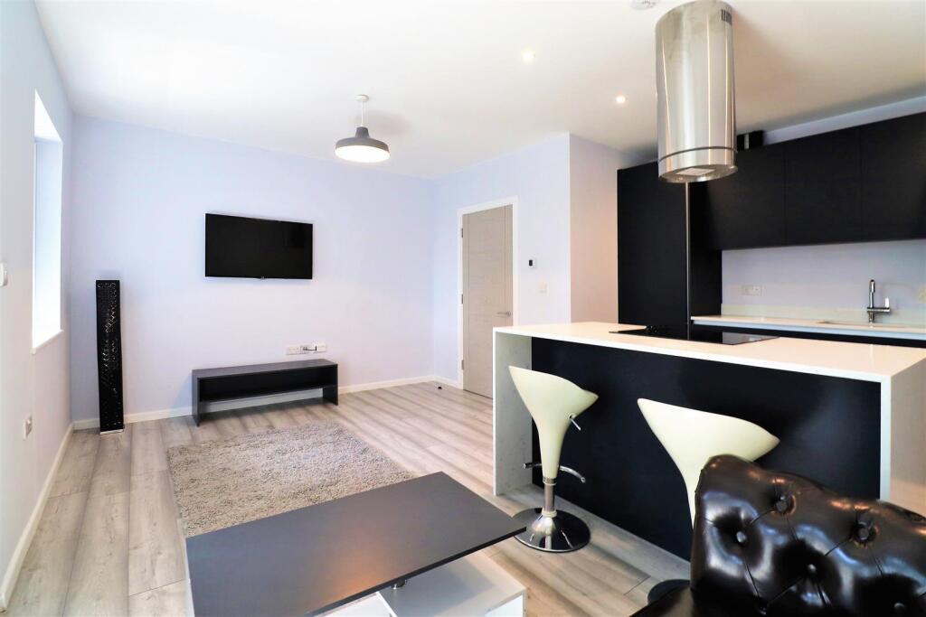 Main image of property: Welling High Street, Welling