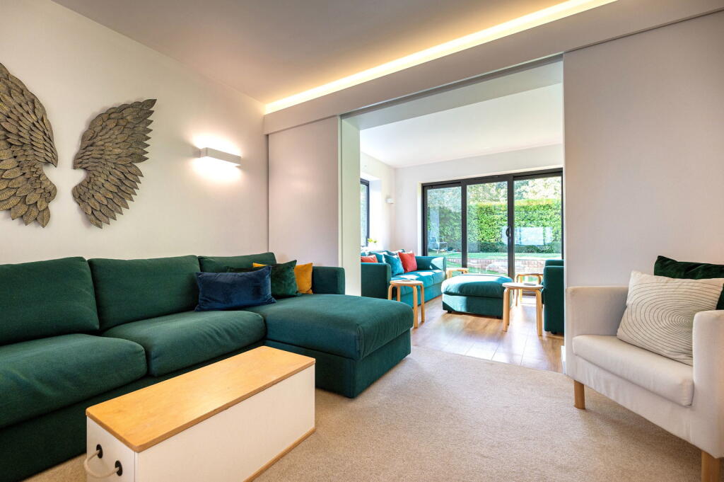 House in Canterbury - View 3