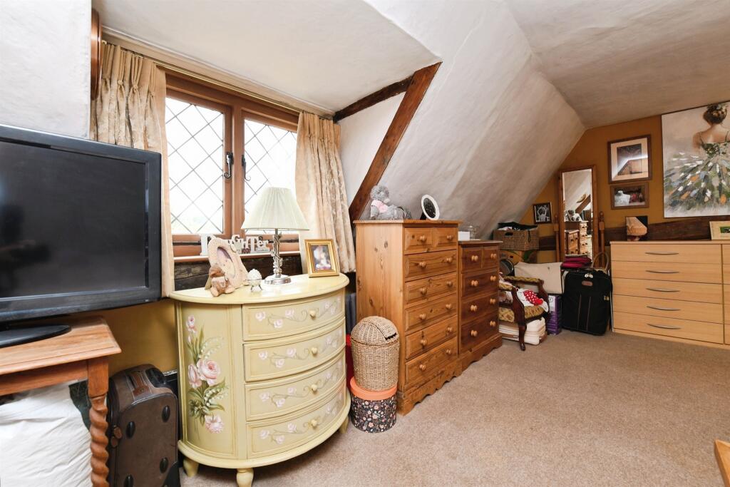 House in Chelmsford, Boreham - More