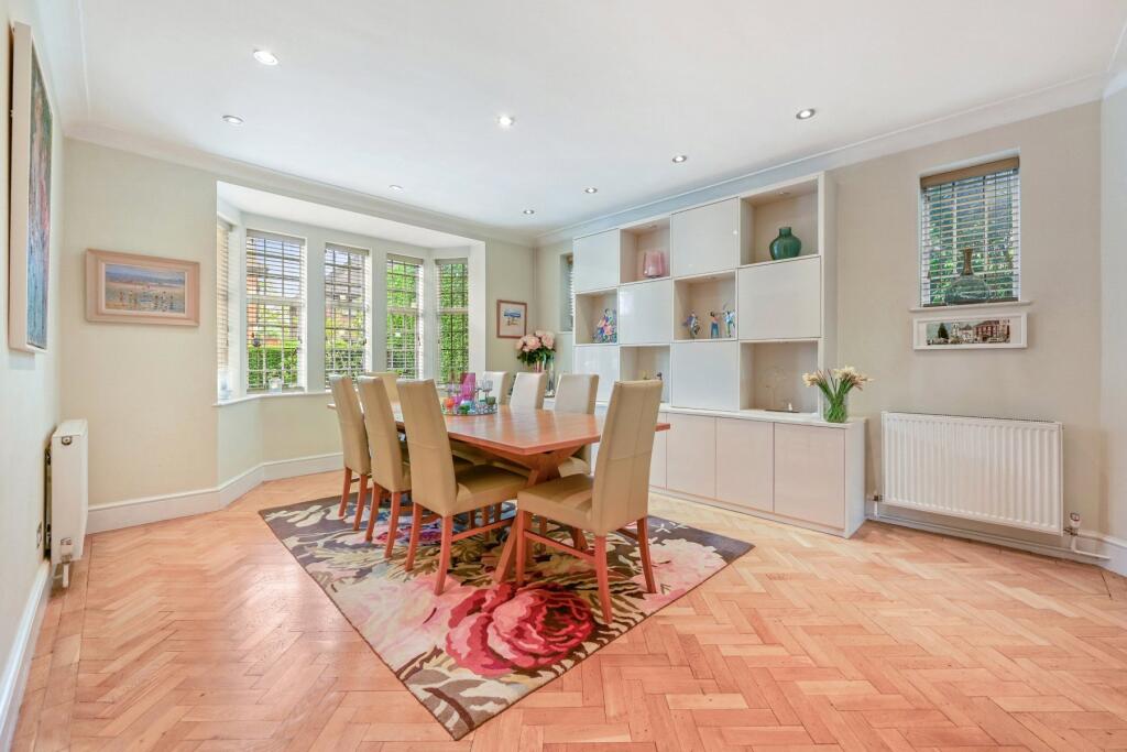 House in London, Hampstead Garden Suburb - View 5