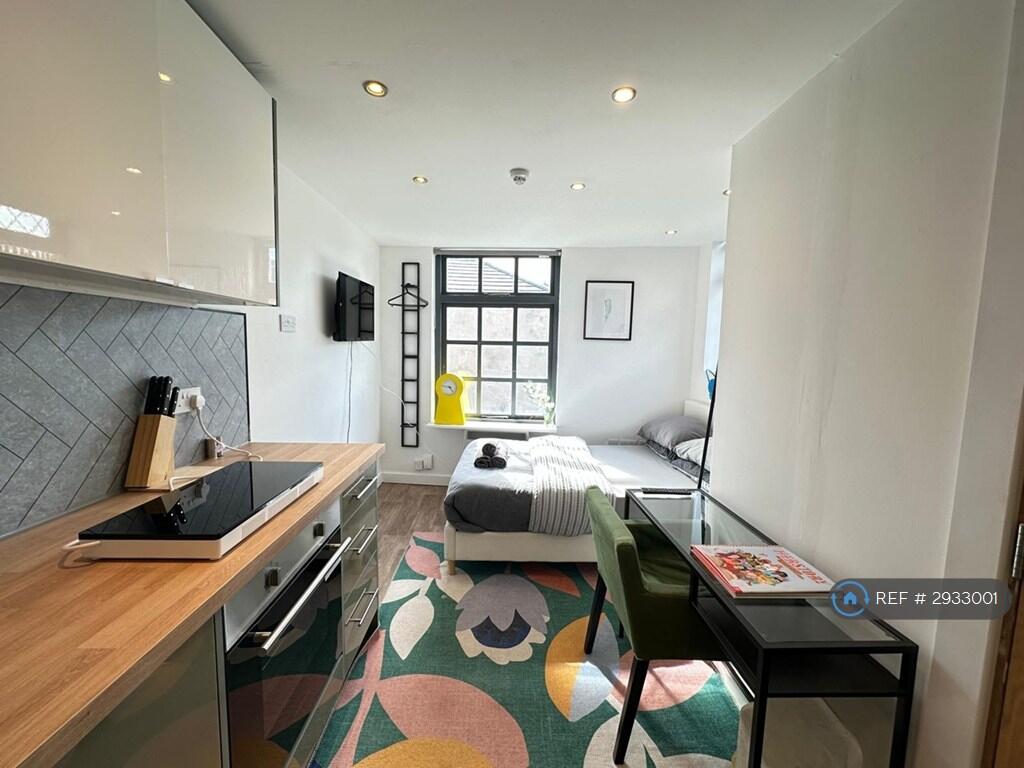 Main image of property: Meanwood, Leeds, LS6