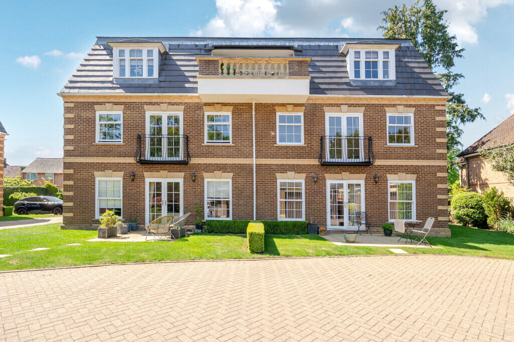 Main image of property: Oval Way, Gerrards Cross, Buckinghamshire, SL9