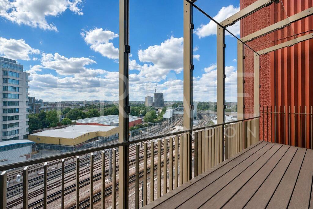 Main image of property: Tapestry Apartments, 1 Canal Reach, Kings Cross