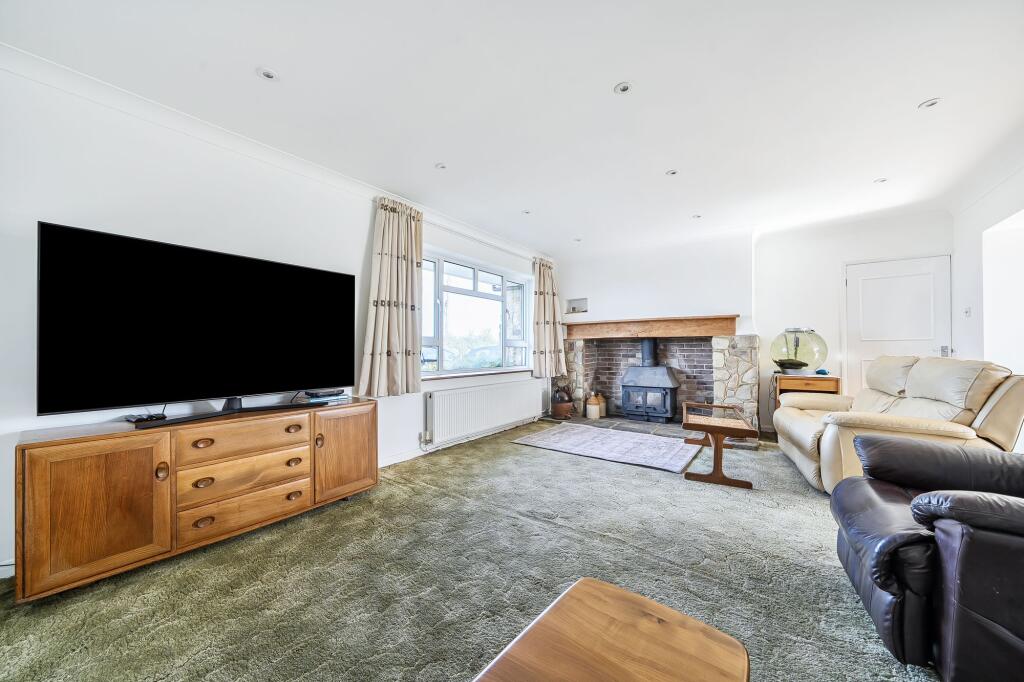 House in Tonbridge - More