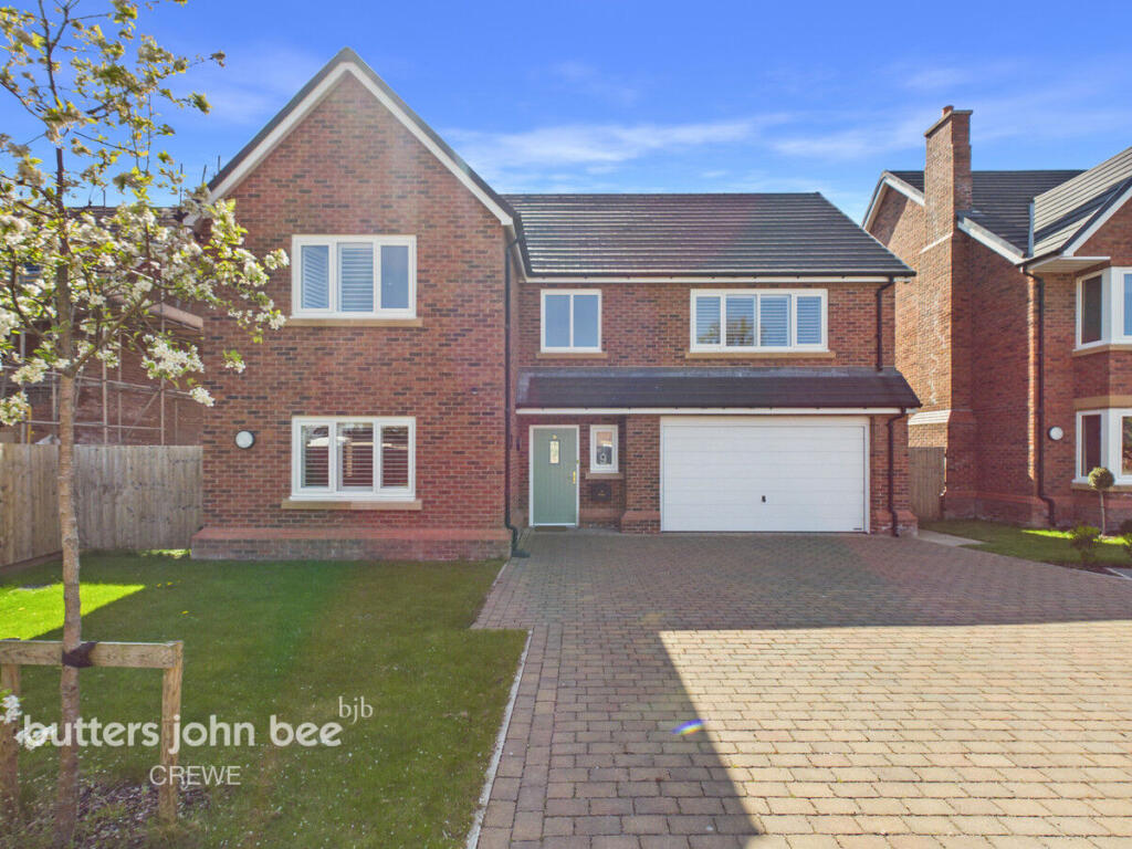 5-bed detached on Luscott Close, Haslington, £725,000