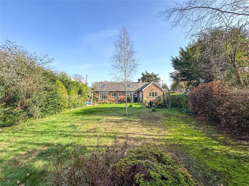 House in Holdenhurst, Iford, Jumpers Corner - View 2