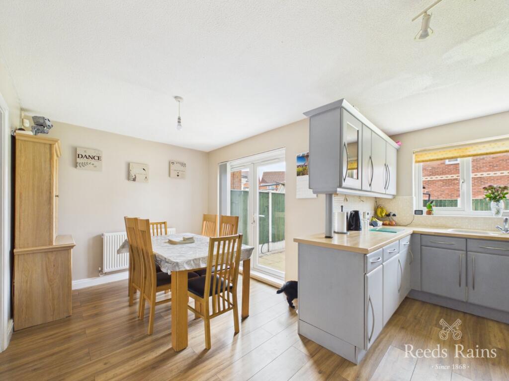 House in Kingston upon Hull, Bransholme - View 2
