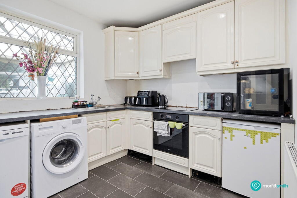 House in Sheffield, South Yorkshire - View 5