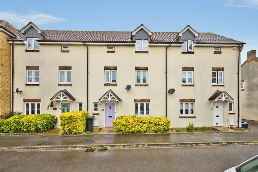 Main image of property: Vincent Way, MARTOCK