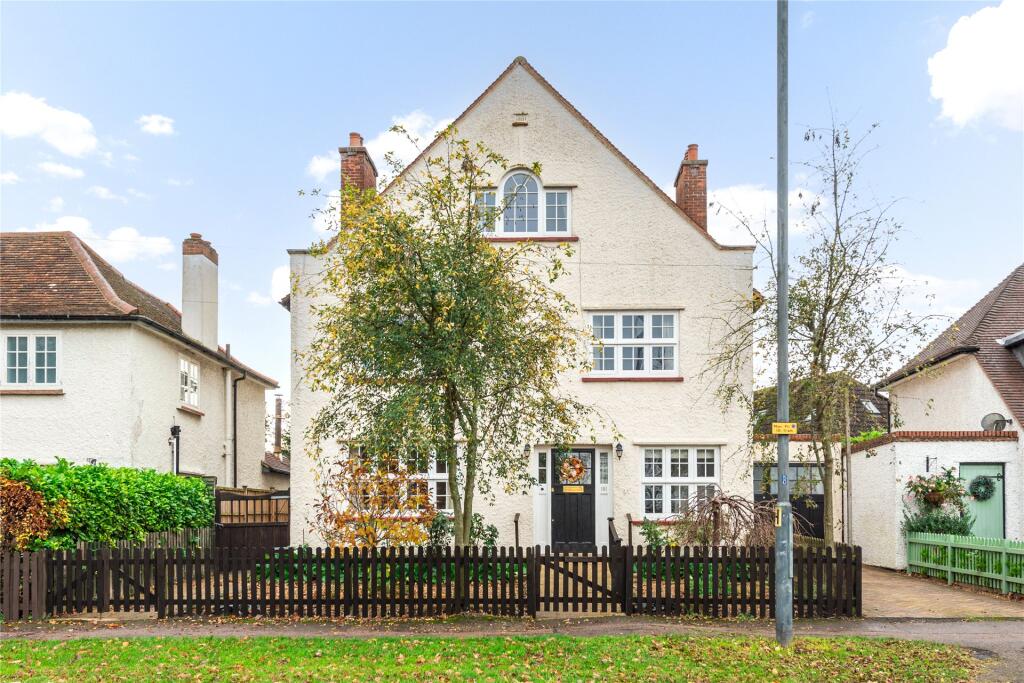 Main image of property: Icknield Way, Letchworth Garden City, Hertfordshire, SG6