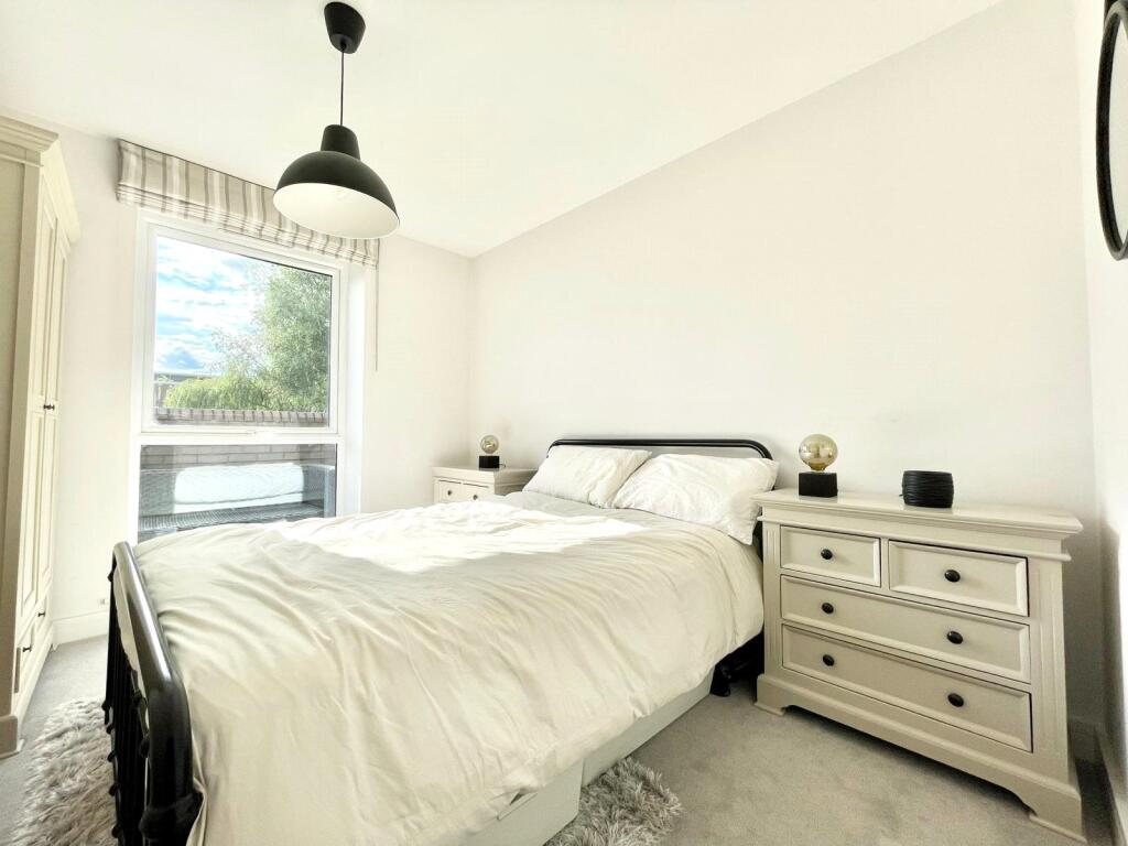 Apartment in Reading - More