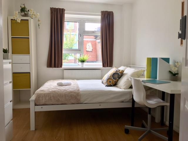 Apartment in Portsmouth - More